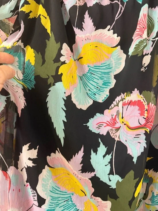 Love, fire. Off the shoulder dress, size large - Picture 4 of 7